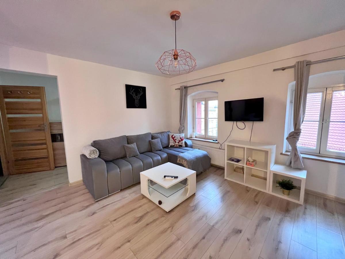 Apartament W Samym Centrum Jeleniej Gory Єленя-Ґура Екстер'єр фото